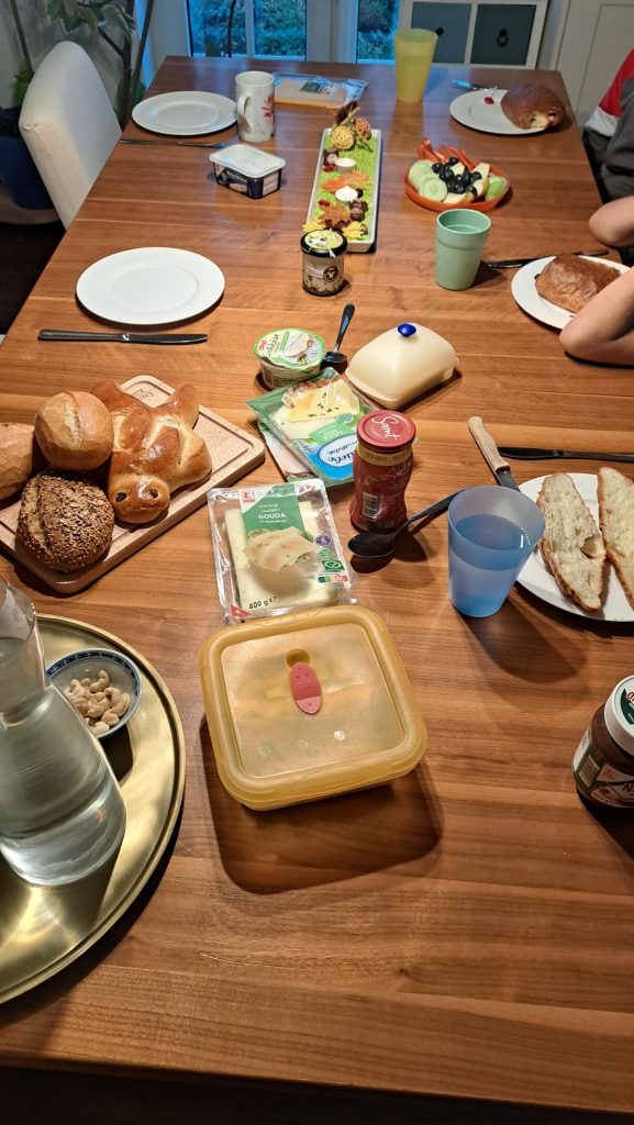 Gemeinsames Frühstück